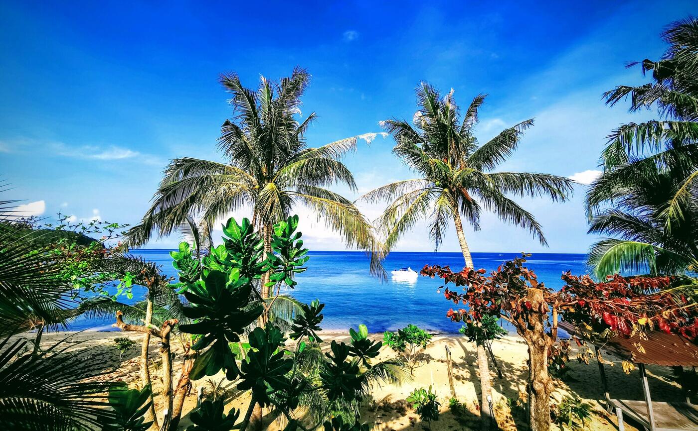 Türkisblaues Meer vor Koh Phangan