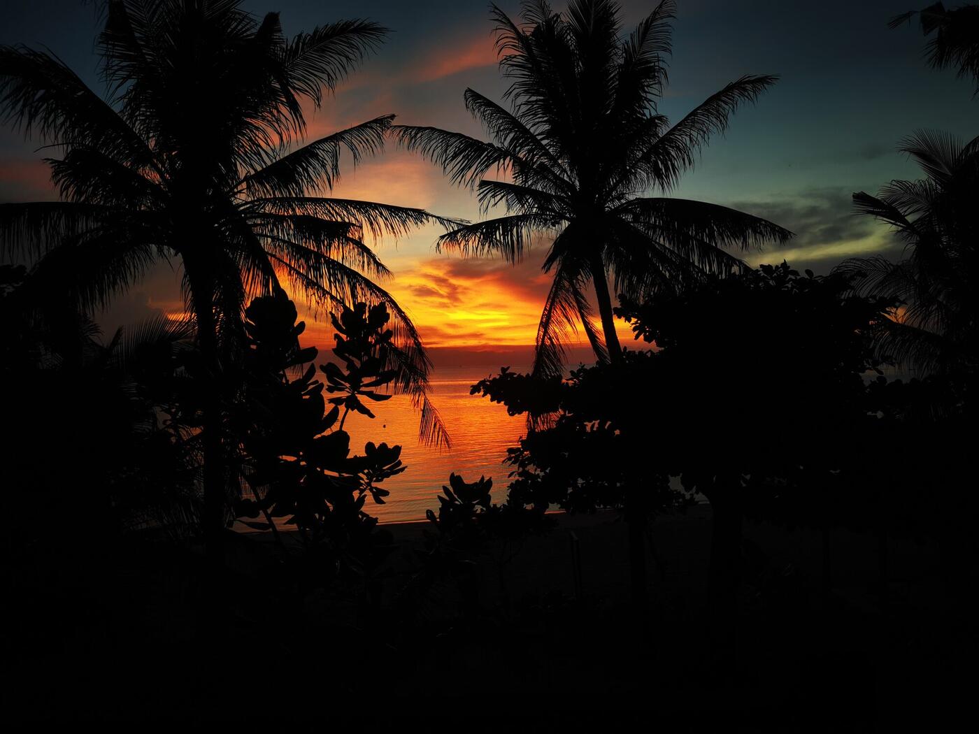 Lila Dämmerung auf Koh Phangan